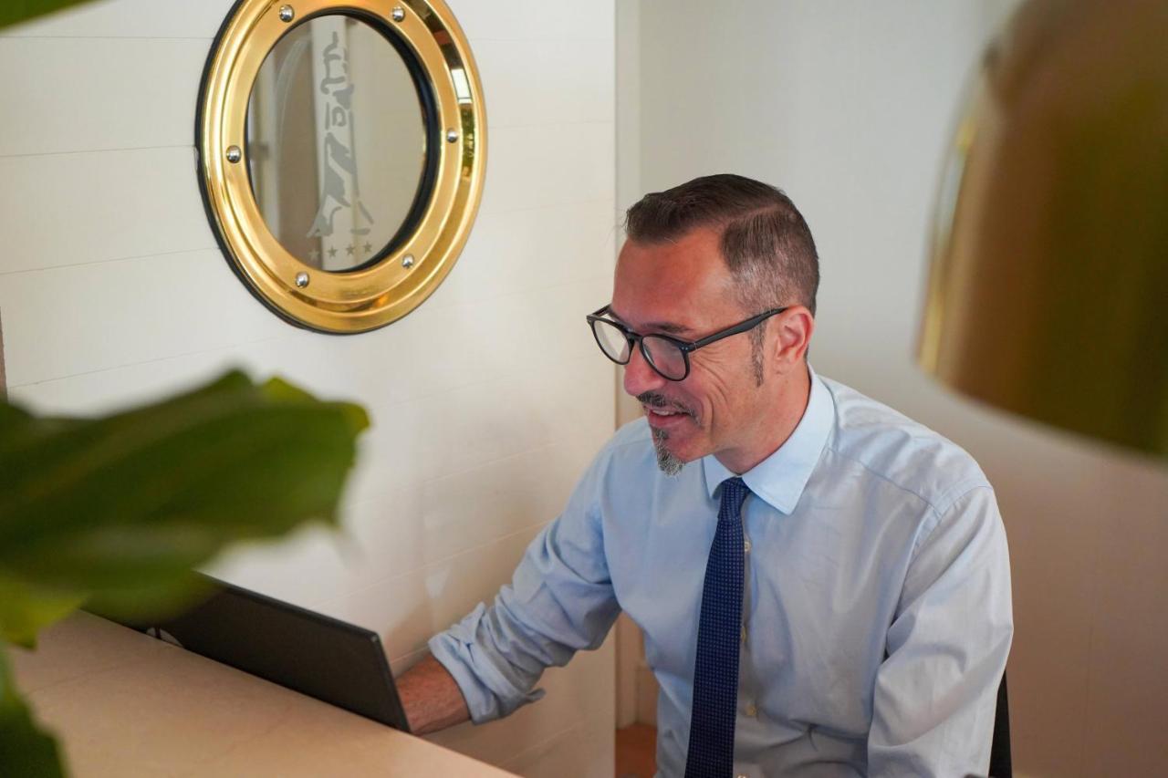 Hotel Maestrale Riccione Ngoại thất bức ảnh